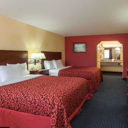 Days Inn Gun Barrel City Εξωτερικό φωτογραφία