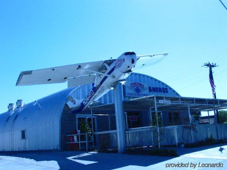 Days Inn Gun Barrel City Εξωτερικό φωτογραφία