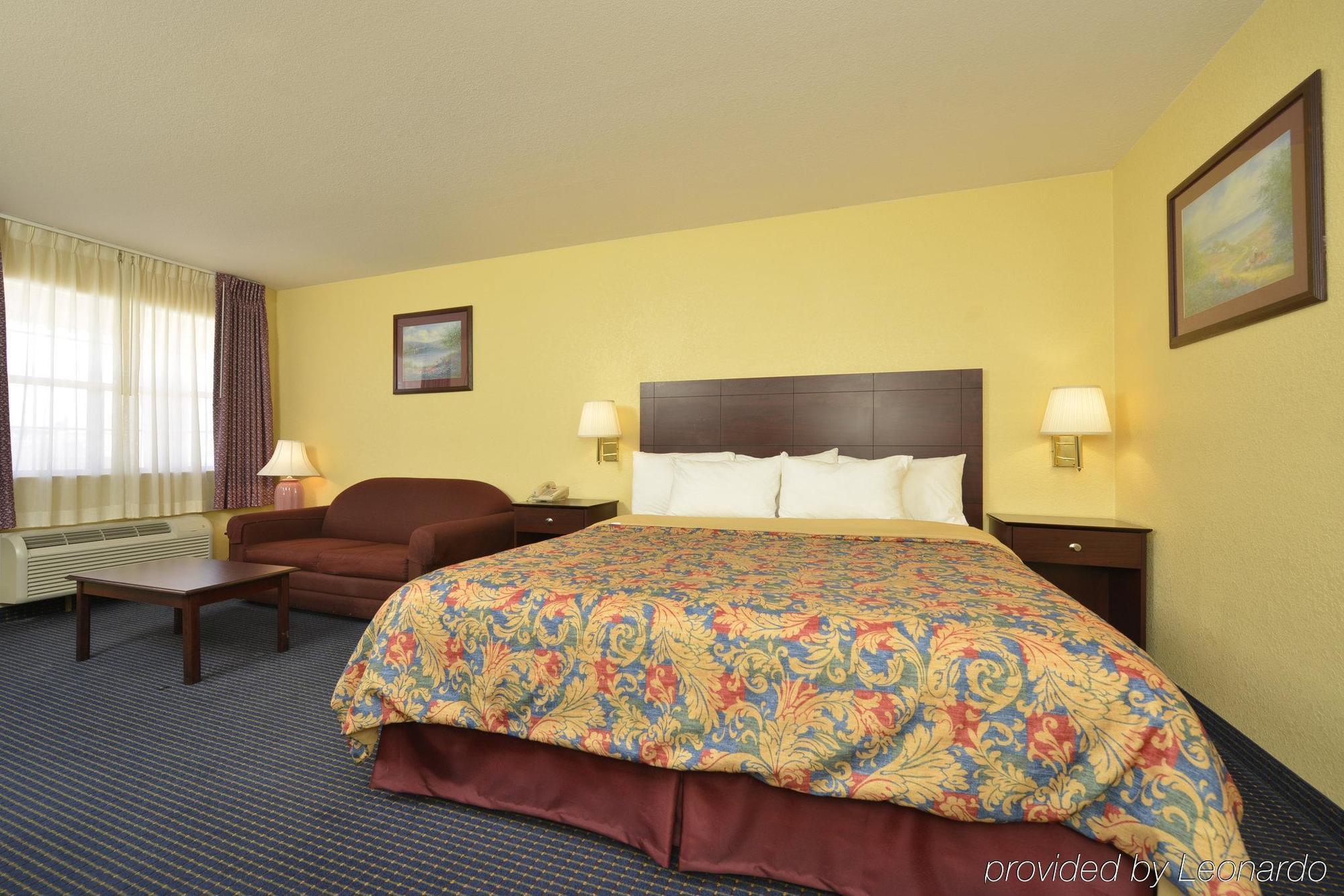 Days Inn Gun Barrel City Εξωτερικό φωτογραφία