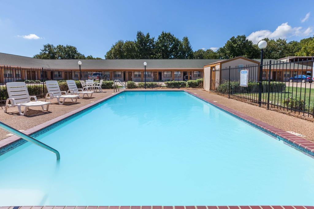 Days Inn Gun Barrel City Εξωτερικό φωτογραφία