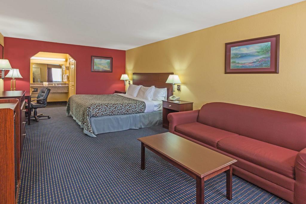 Days Inn Gun Barrel City Εξωτερικό φωτογραφία